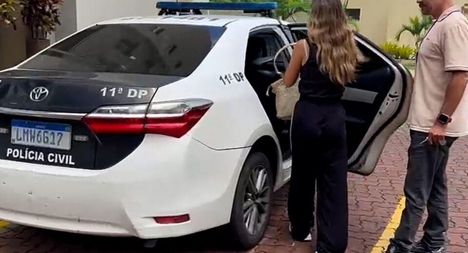 Polícia Civil prende argentina indiciada por injúria racial no Rio