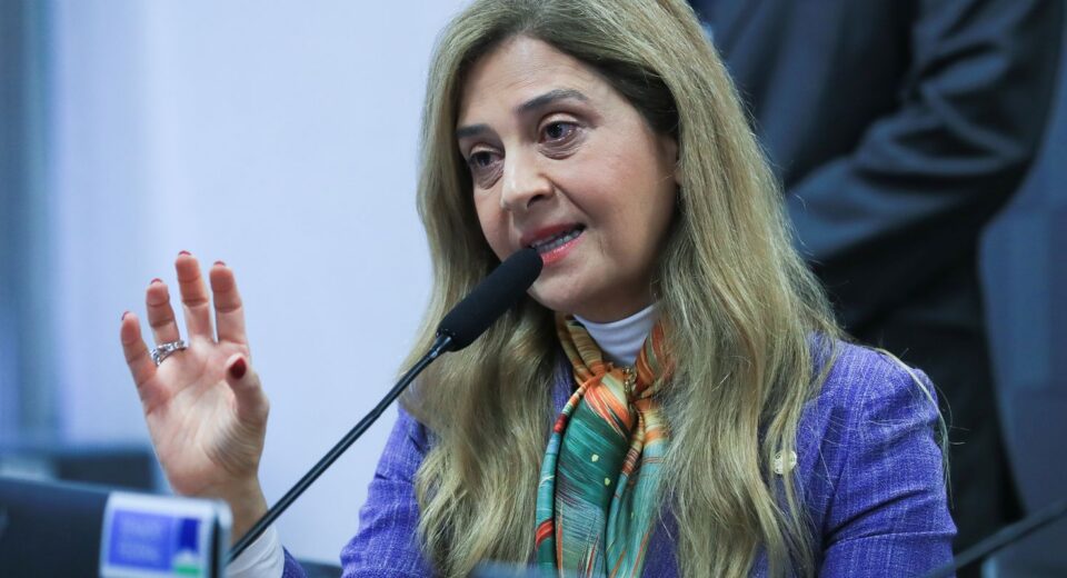 Dino mantém depoimento de Leila Pereira na CPMI do INSS