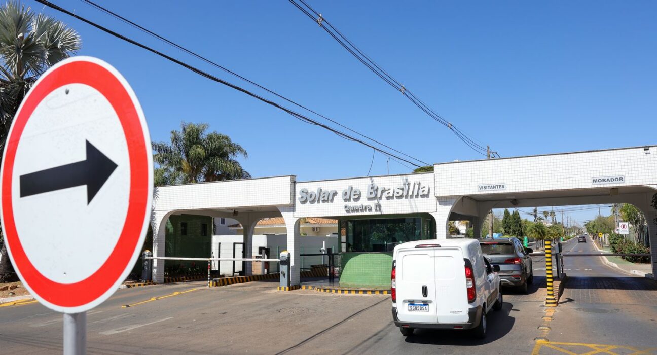 Moraes proíbe drones perto da casa onde Bolsonaro cumpre prisão