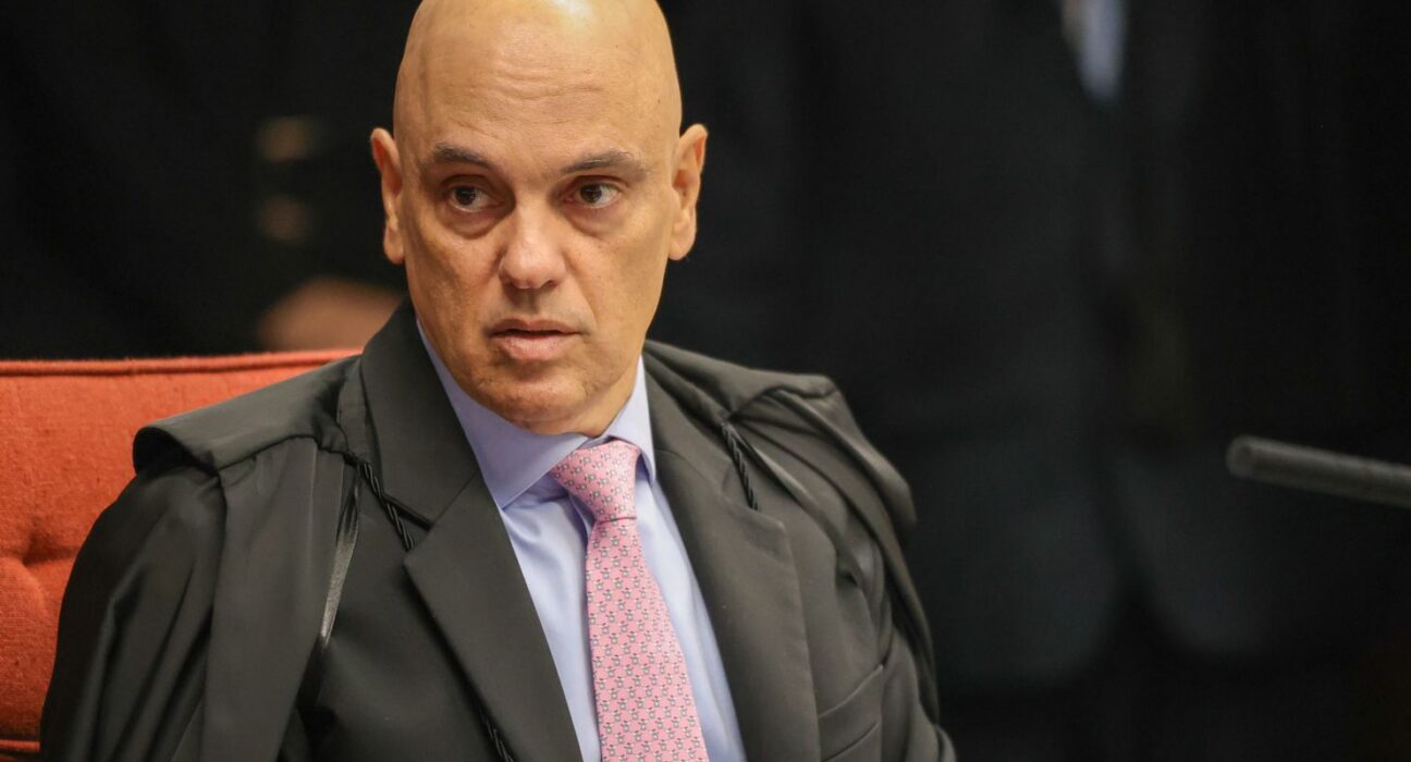 Moraes expede mandado de soltura que autoriza domiciliar a Bolsonaro
