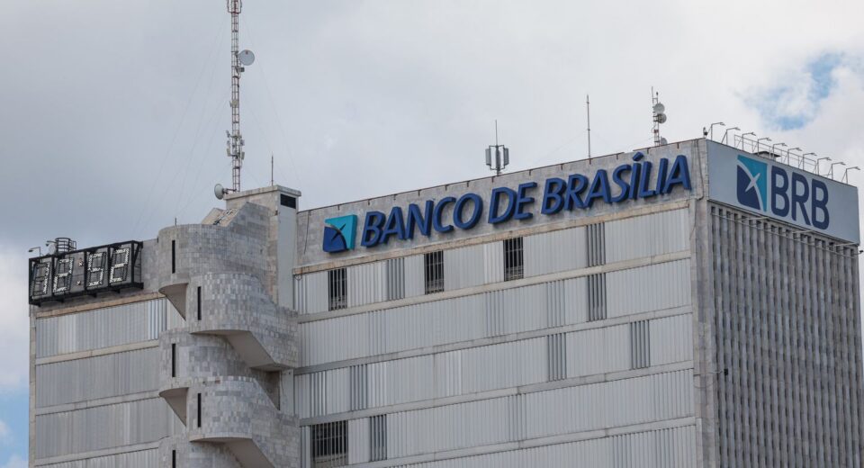 Técnicos da Câmara Legislativa recomendam rejeitar projeto sobre BRB