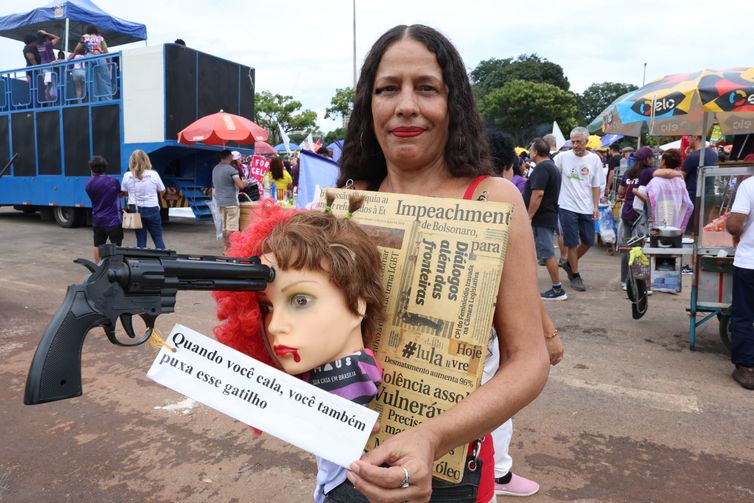  Brasília-DF- 08/03/2026 - Ato 08M em Brasília.  Daniela Iguizzi, artista plástica, 55 anos 
Foto: Valter Campanato/ Agência Brasil.