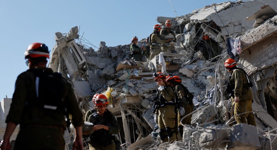 Bombardeios seguem neste domingo no Oriente Médio
