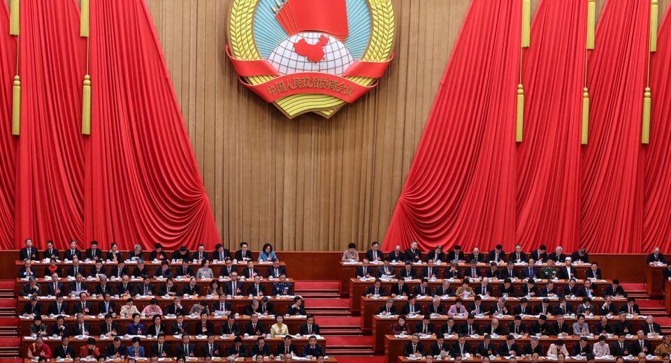 China fixa meta de crescimento econômico entre 4,5% e 5% para este ano