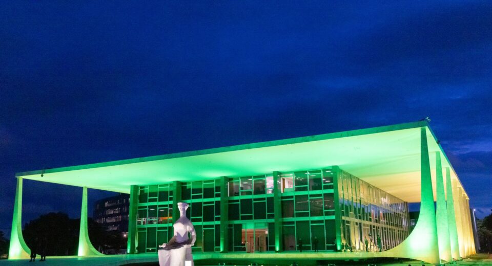 Mendonça envia ao plenário do STF decisão que prorroga CPMI do INSS