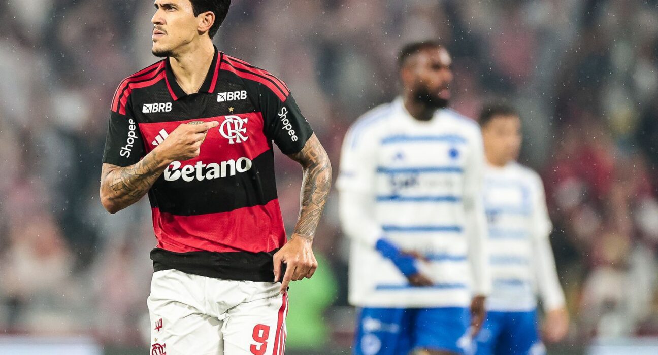 Flamengo vence Cruzeiro com gols de Pedro e Carrascal