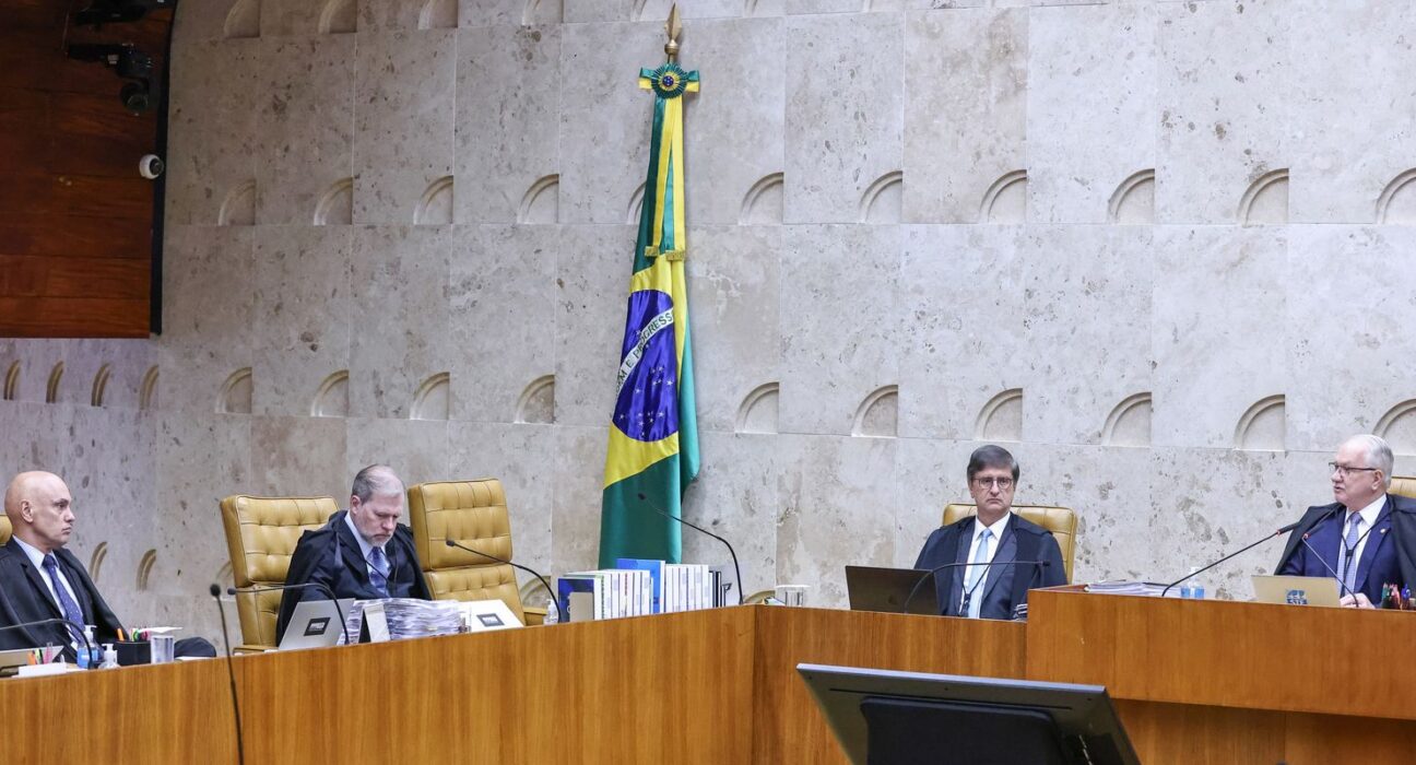 STF retoma julgamento sobre pagamento de penduricalhos