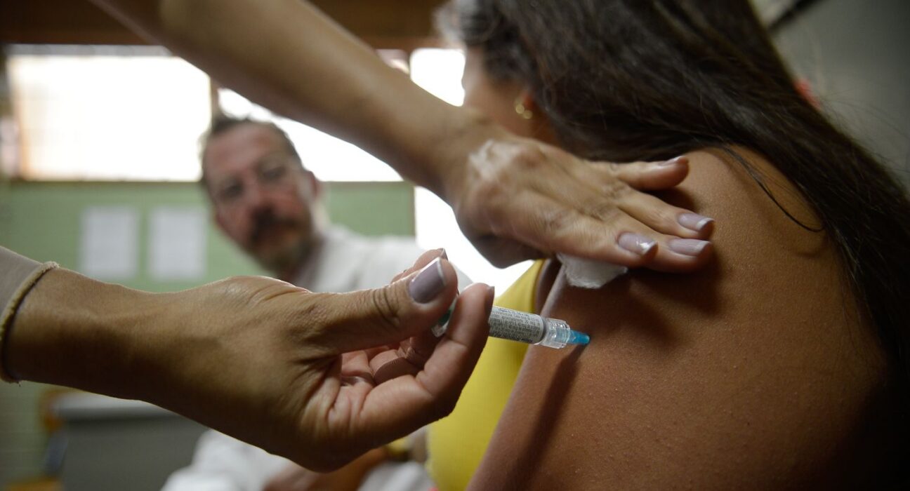 Vacinação contra HPV avança, mas mortes ainda preocupam