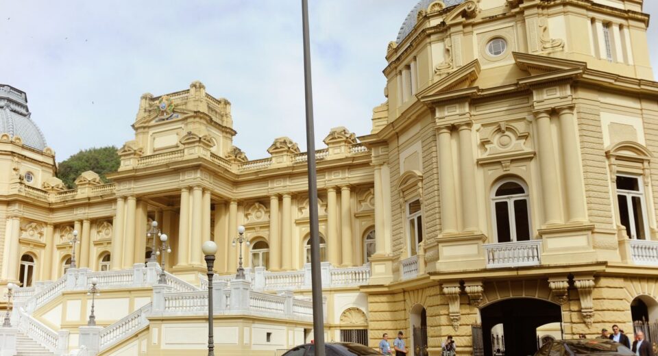 PSD recorre ao STF para pedir eleições diretas para governo do Rio