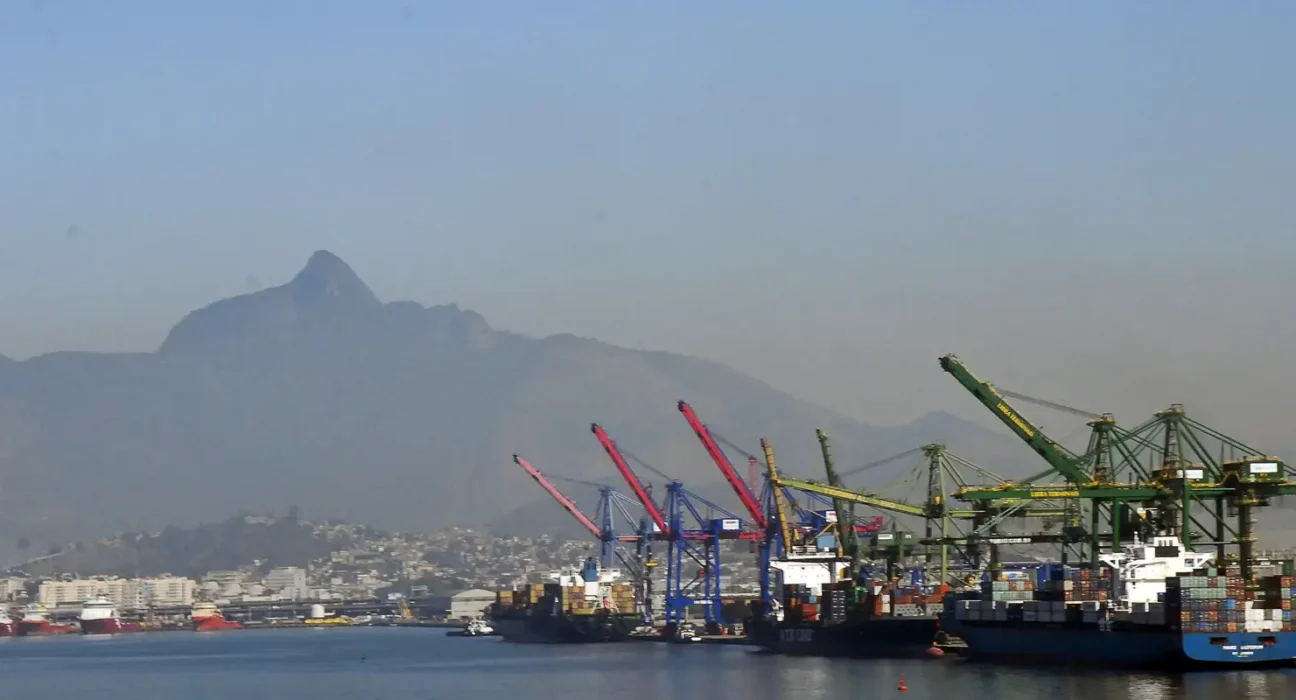 Balança comercial tem quarto melhor resultado para fevereiro