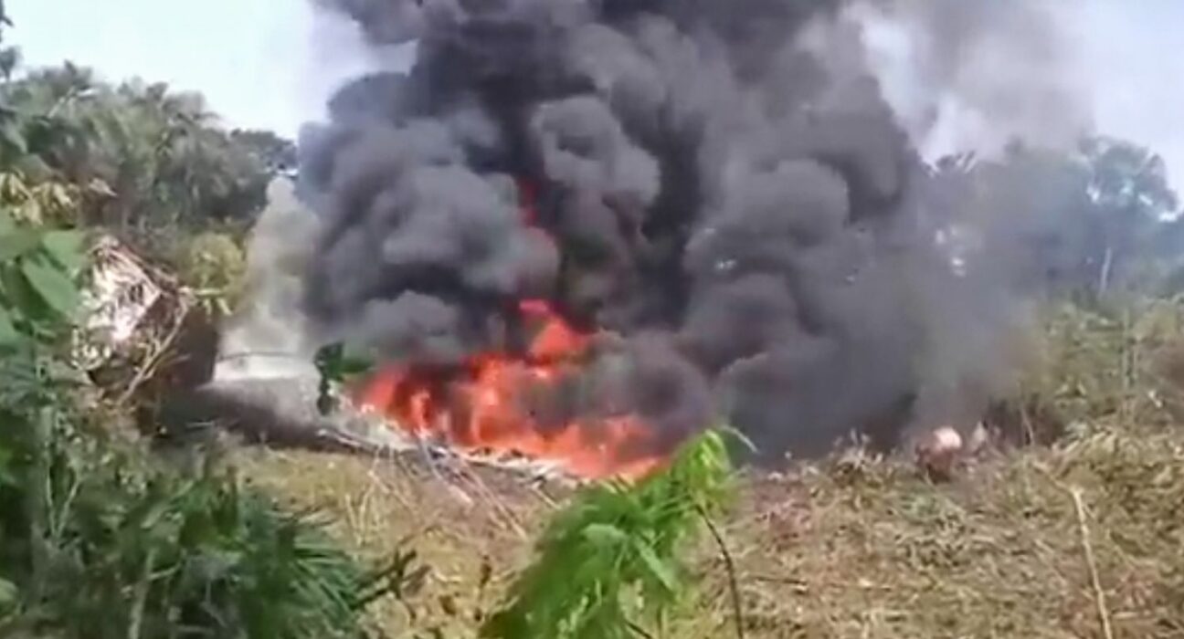 Chega a 66 número de mortos em queda de avião militar na Colômbia