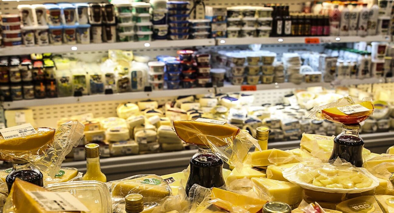 Crédito e emprego explicam vendas no comércio em patamar recorde