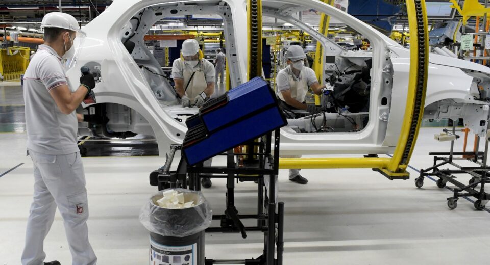 Em 2024, taxa de inovação das empresas brasileiras chegou a 64,4%