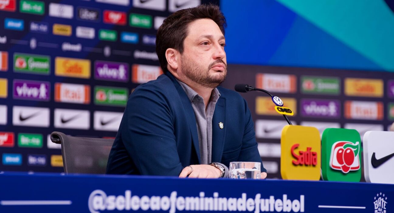 Arthur Elias convoca seleção feminina para a Fifa Series