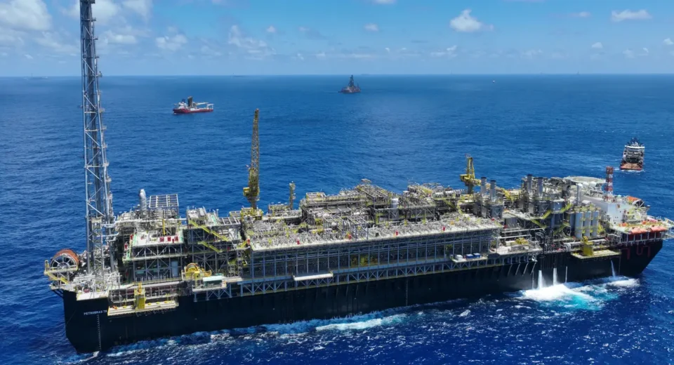 Conflito no Oriente pode elevar exportações de combustível do Brasil