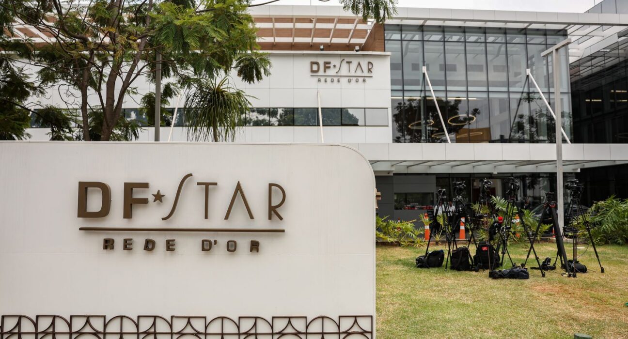 Bolsonaro deixa a UTI, mas não tem previsão de alta hospitalar