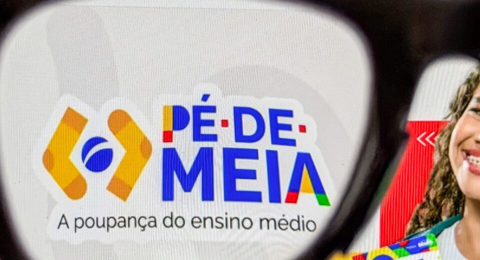 Confira as datas de pagamento da primeira parcela do Pé-de-Meia 2026