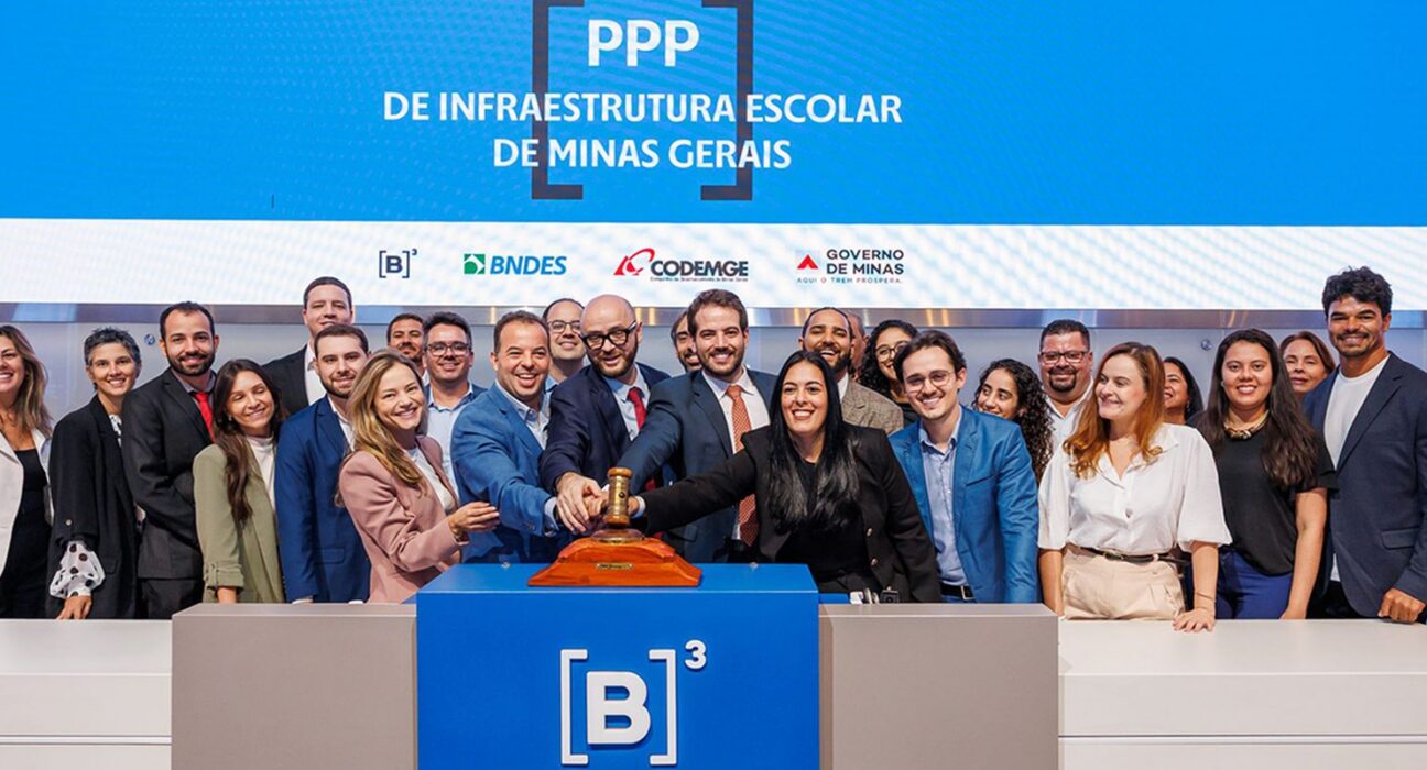 Setor privado assume gestão de infraestrutura de escolas em MG