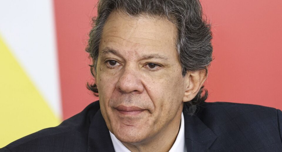 Haddad fará proposta aos estados para conter preços dos combustíveis