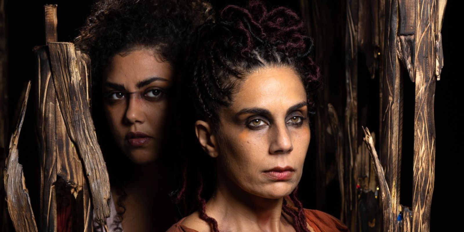 Peça de clássico grego discute violência de gênero e maternidade