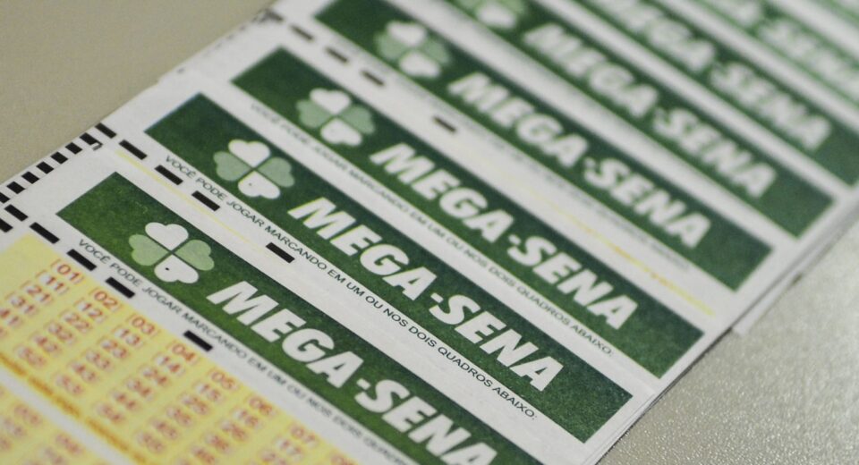 Três apostas acertam a Mega-Sena e levam R$ 34,8 milhões cada