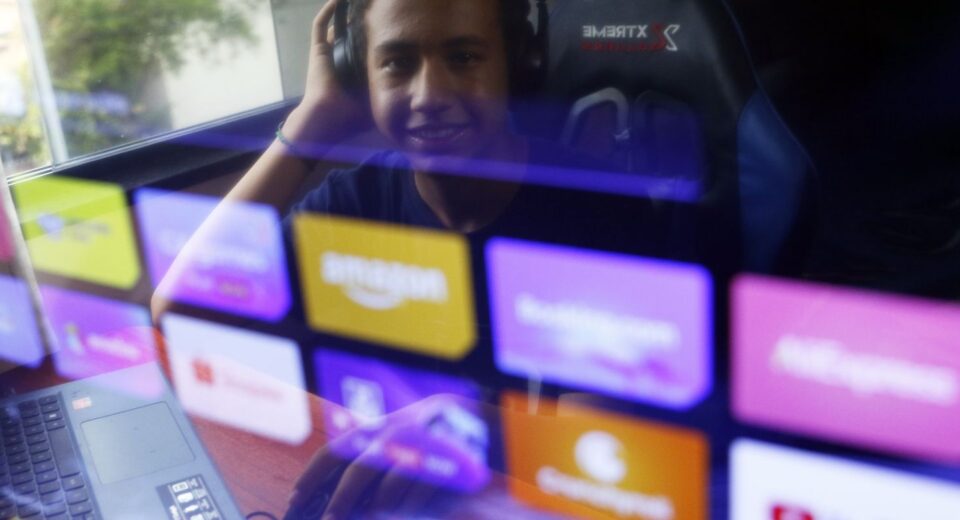 De cada 10 serviços digitais, 8 não checam idade na criação de conta