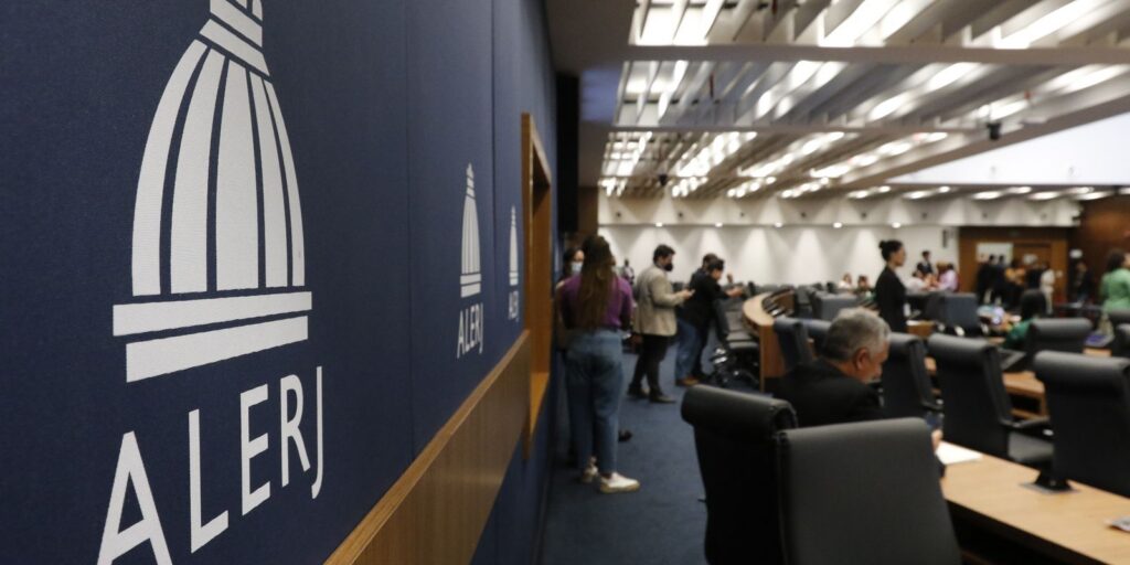 PL pede que governo tampão do RJ seja exercido por presidente da Alerj