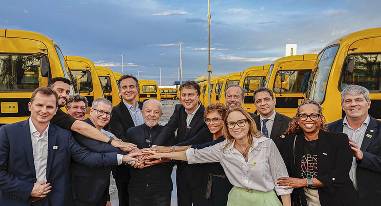 Investir em educação é o jeito de salvar o Brasil, defende Lula