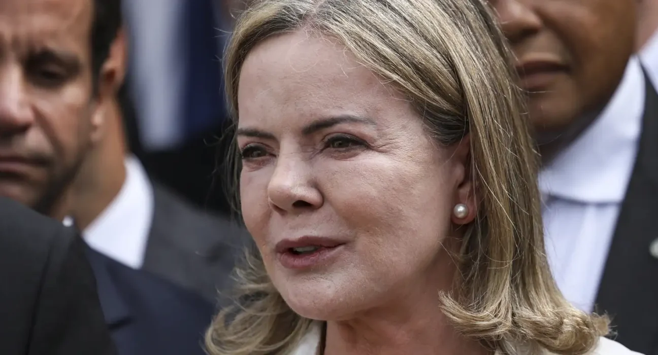 Gleisi confirma que deixa Secretaria de Relações Institucionais dia 31