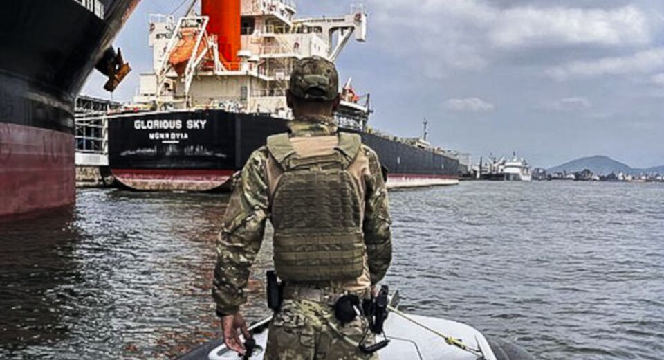 PF faz operação para combater tráfico de drogas no Porto de Santos