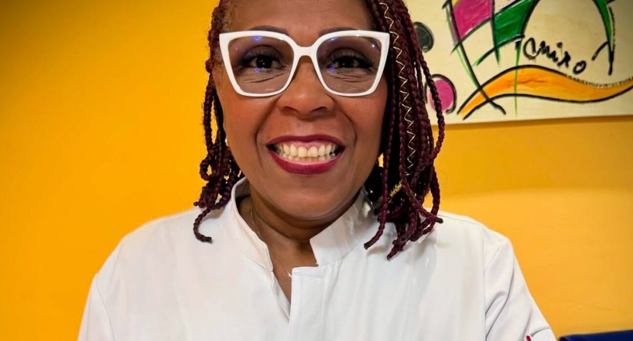 Médica é morta a tiros por policiais militares em abordagem no Rio