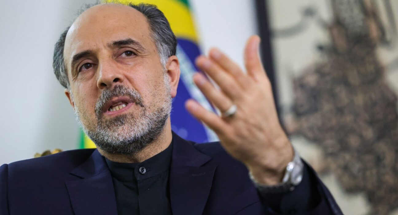 Ilusão de negociação entre EUA e Irã virou piada, diz embaixador