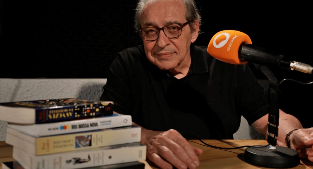 Rádio MEC apresenta nova série "De quem é a música?", de Ruy Castro