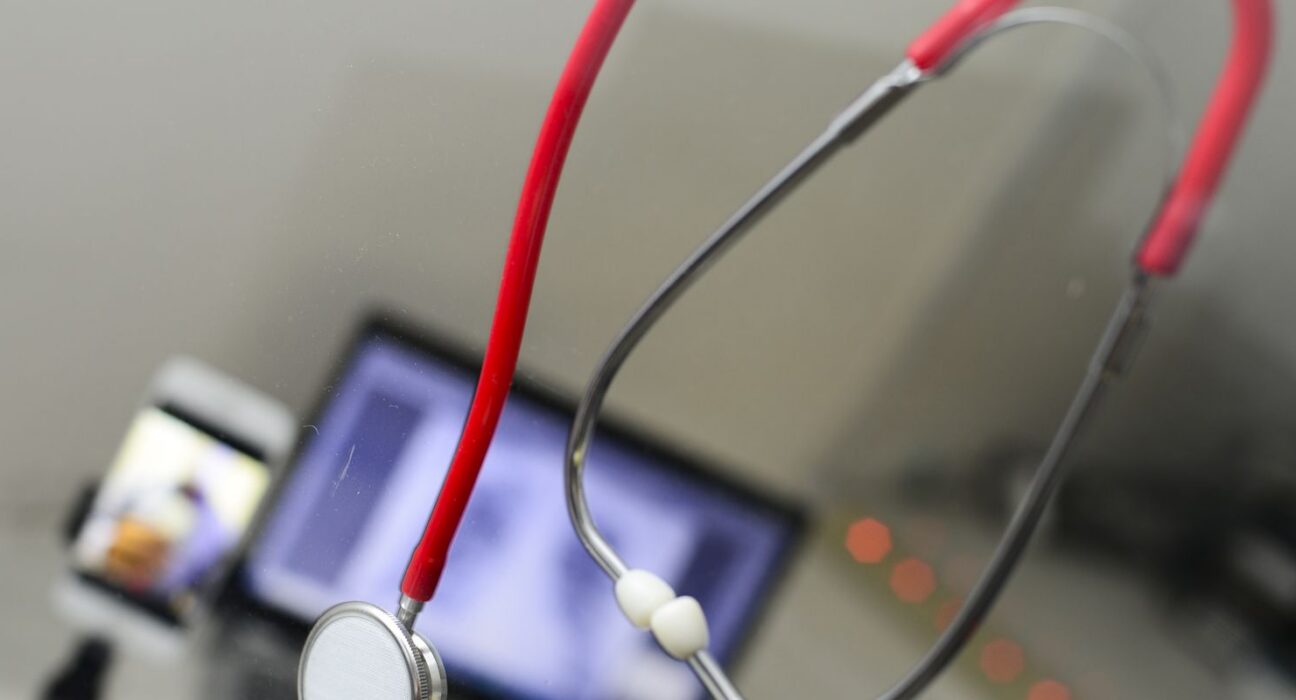 AgSUS e FMUSP abrem mil vagas para curso gratuito sobre Saúde Digital