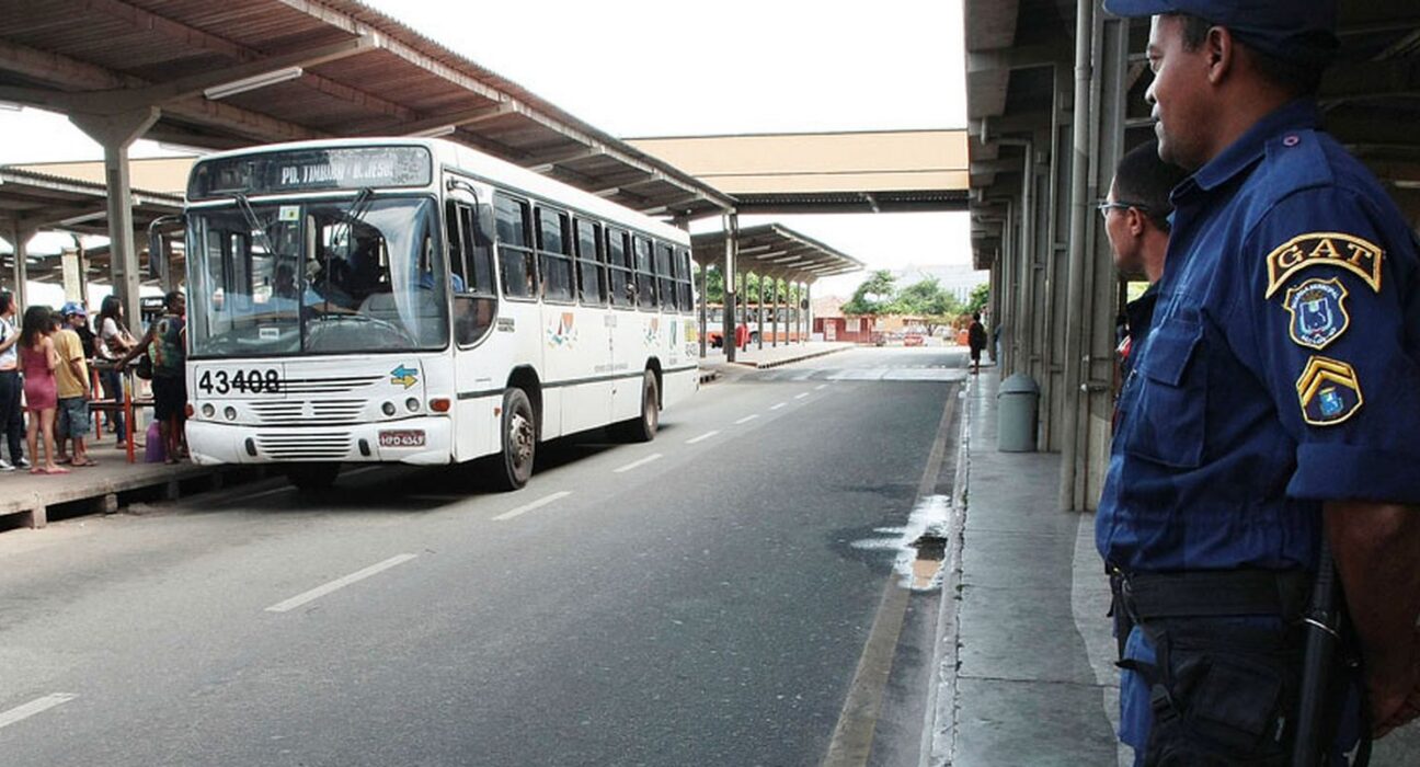Rodoviários de São Luís fazem greve para cobrar pagamento de reajustes