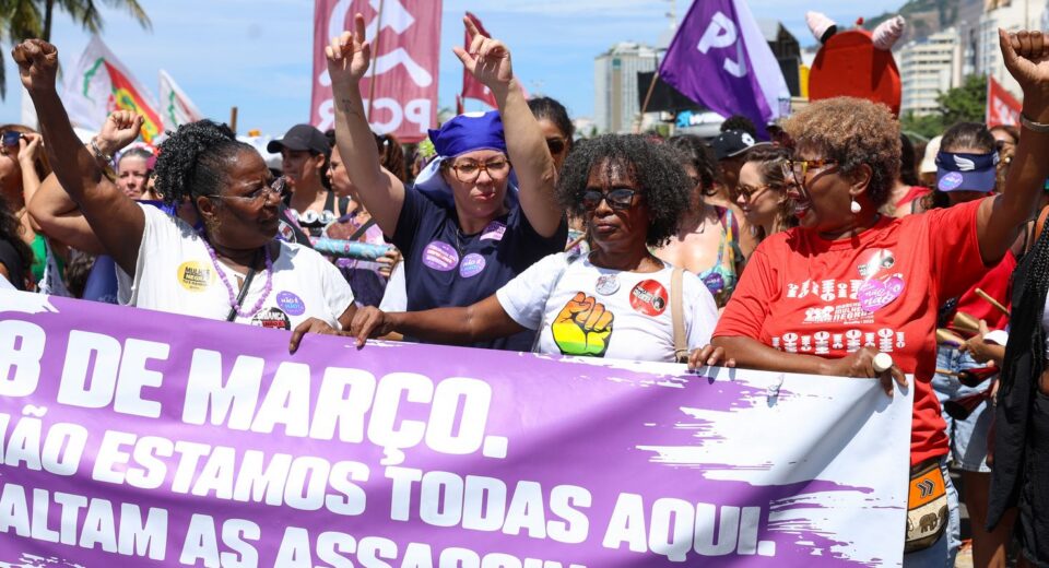 Canais misóginos no Youtube somam mais de 130 mil vídeos