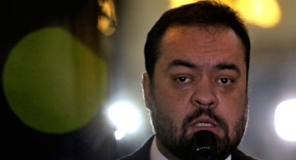 TSE retoma julgamento que pode levar à inelegibilidade de Castro