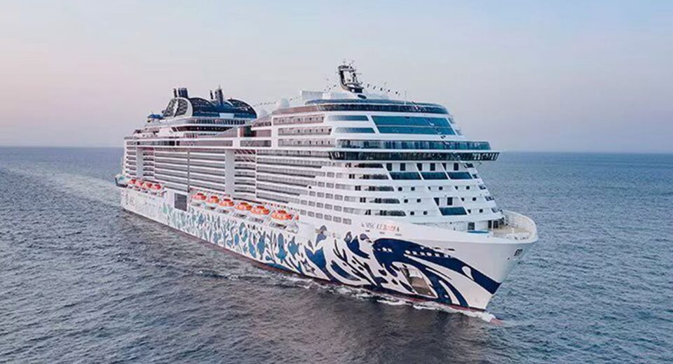 Passageiros de cruzeiro retido em Dubai começam a voltar pra casa