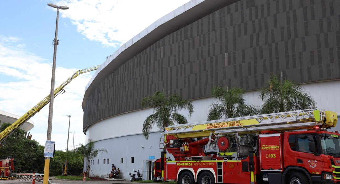 Defesa Civil do Rio interdita parte do Velódromo atingido por incêndio