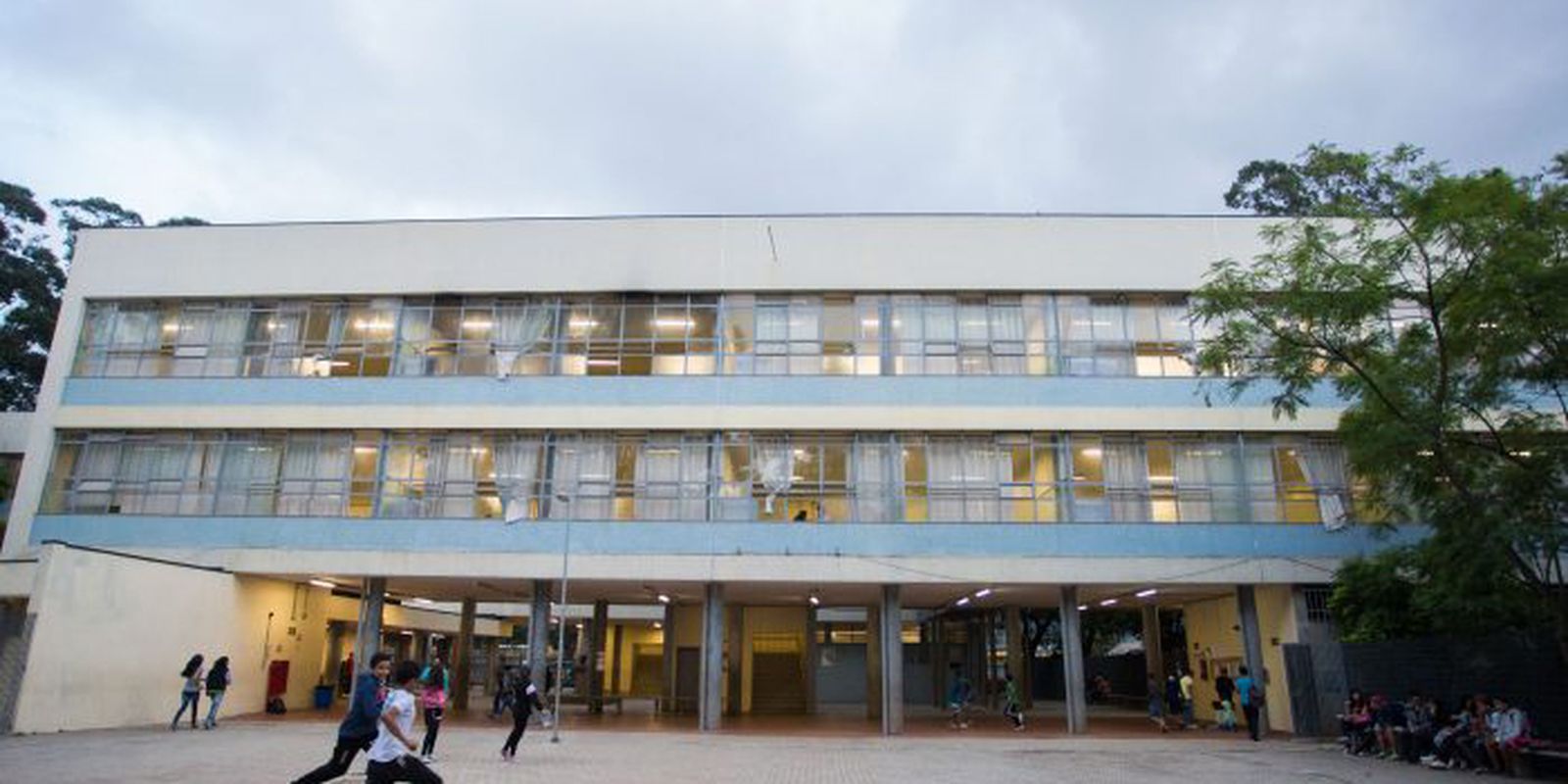 Professores do estado de SP finalizam greve, mas mantêm mobilização