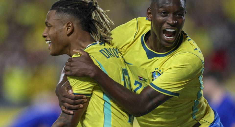 Brasil derrota Croácia em último jogo antes da convocação para a Copa