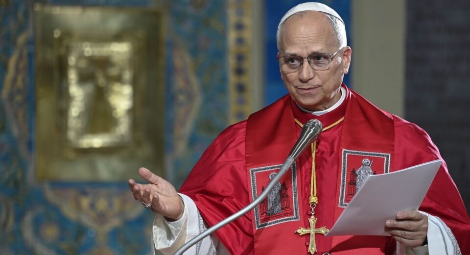 CNBB manifesta apoio ao Papa Leão XIV após críticas de Trump