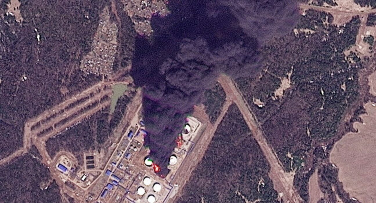 Drones ucranianos atingem instalações petrolíferas russas