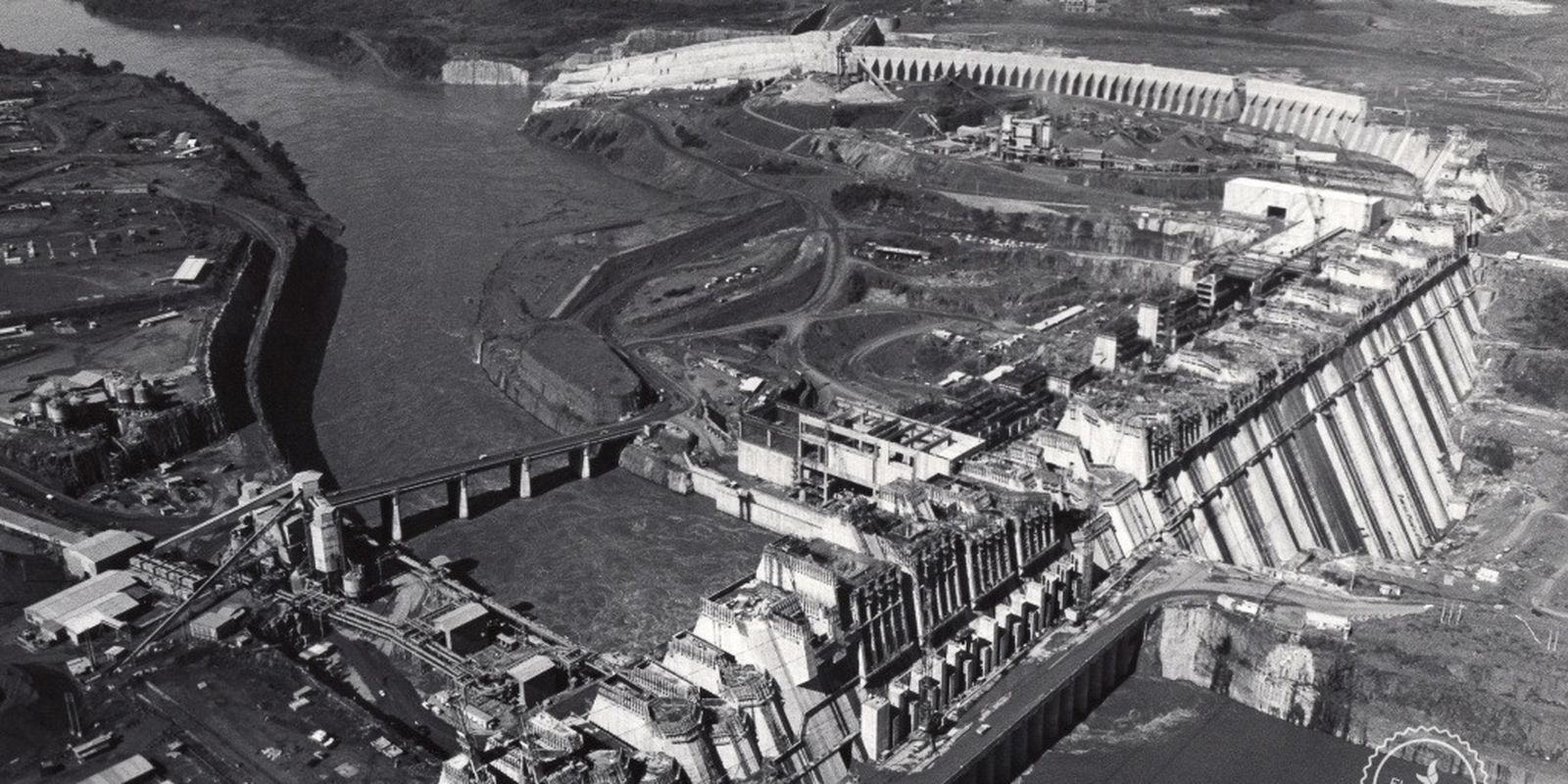 Como a ditadura militar criou um império do ensino privado