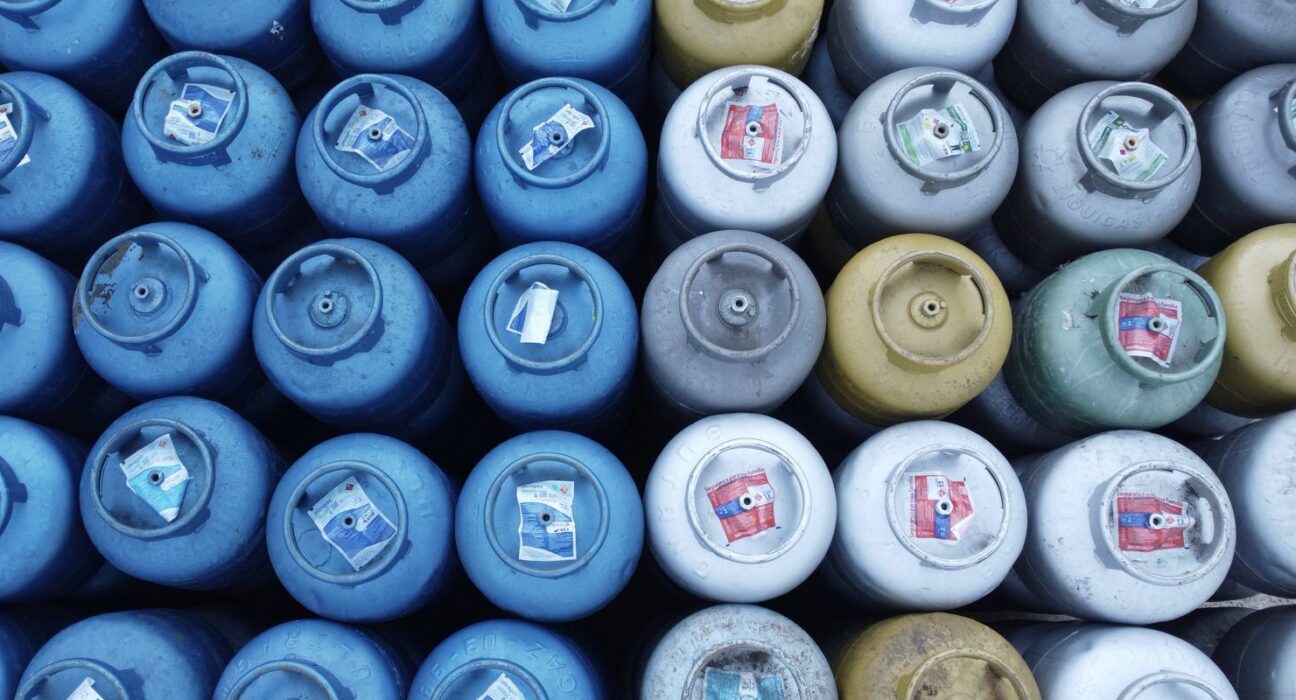 Caixa libera vale-recarga do programa Gás do Povo a 206 mil famílias