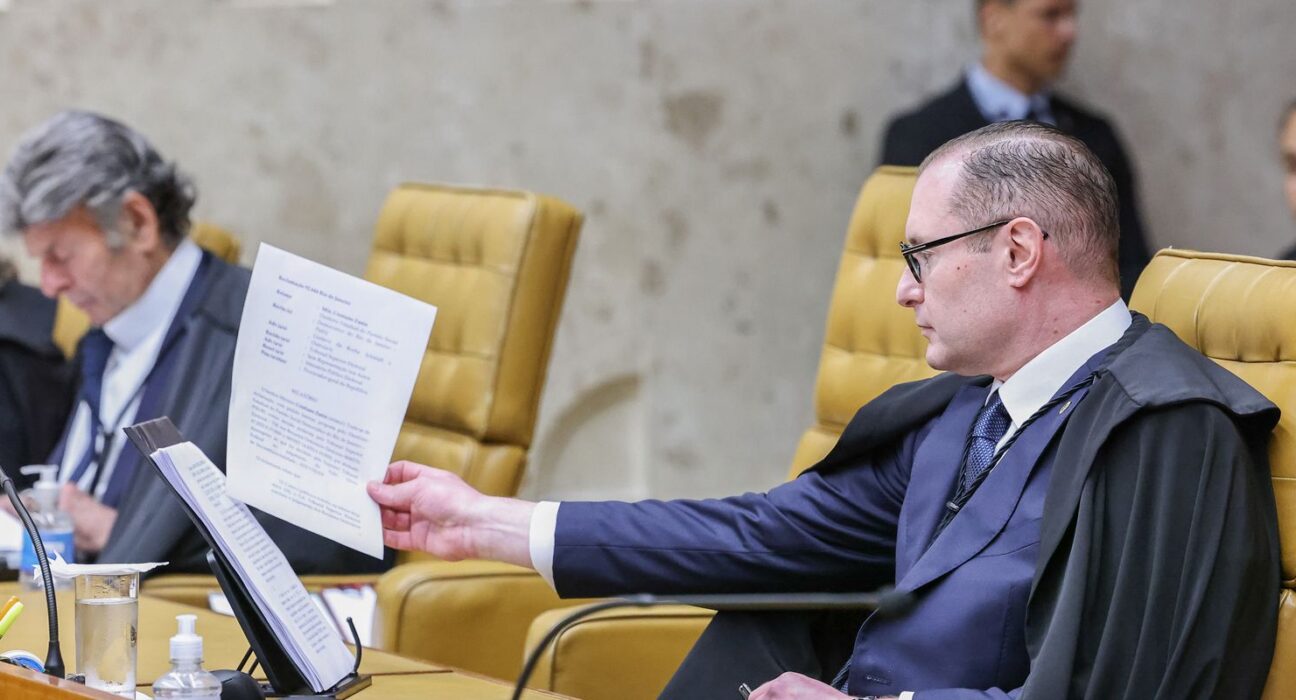 Zanin vota a favor de eleições diretas para governador do Rio