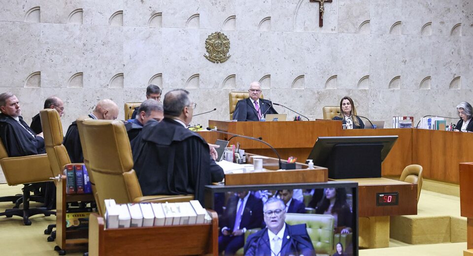 STF suspende julgamento sobre mandato-tampão para governo do Rio