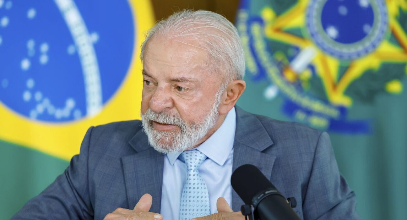 "Fizeram conosco, a gente vai fazer com eles", diz Lula sobre EUA