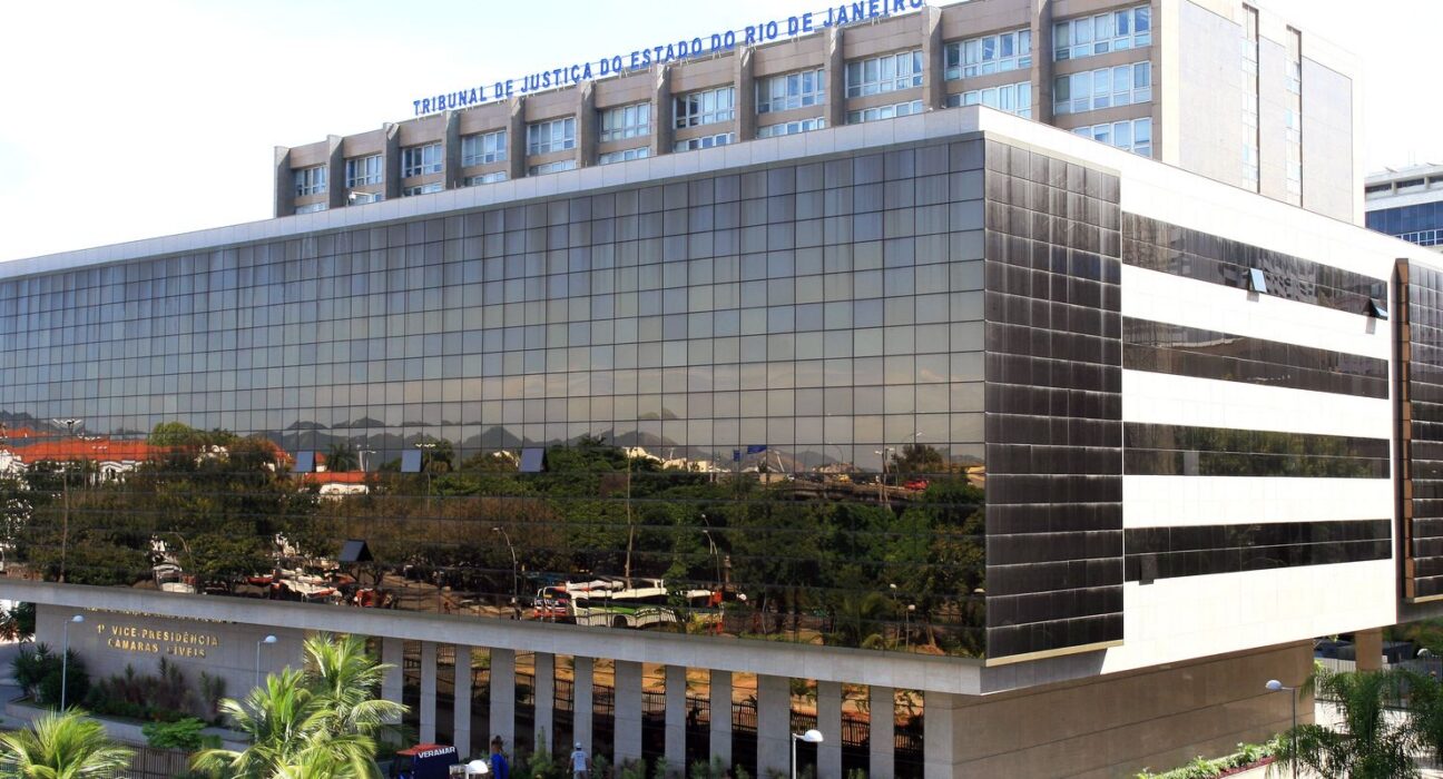 Júri condena ex-PM pelo assassinato do bicheiro Fernando Iggnácio