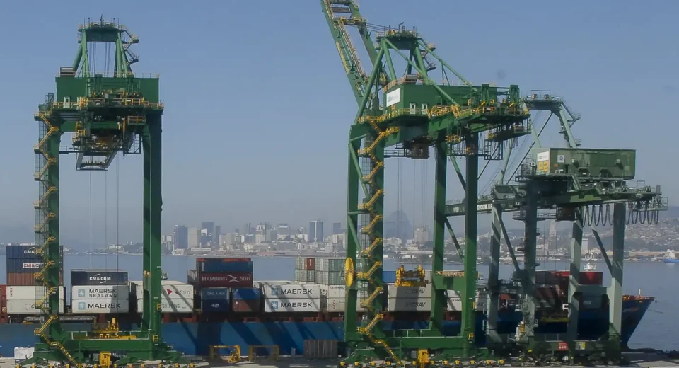 Exportações para o Oriente Médio caem 26% desde início da guerra